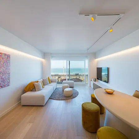 Beautiful With Direct Sea View Apartman *